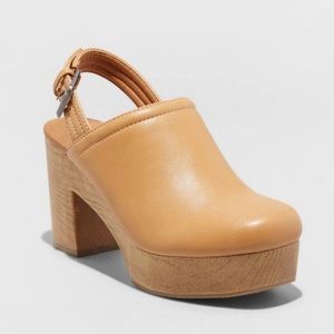 Universal Thread Women’s Watson Platform Heels